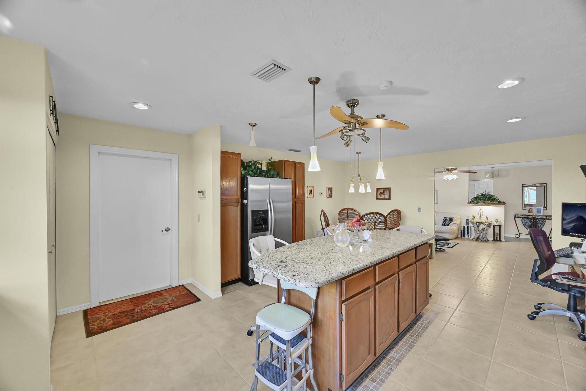 8690 Shadylake Lane, Fort Pierce, FL 34947 Photo