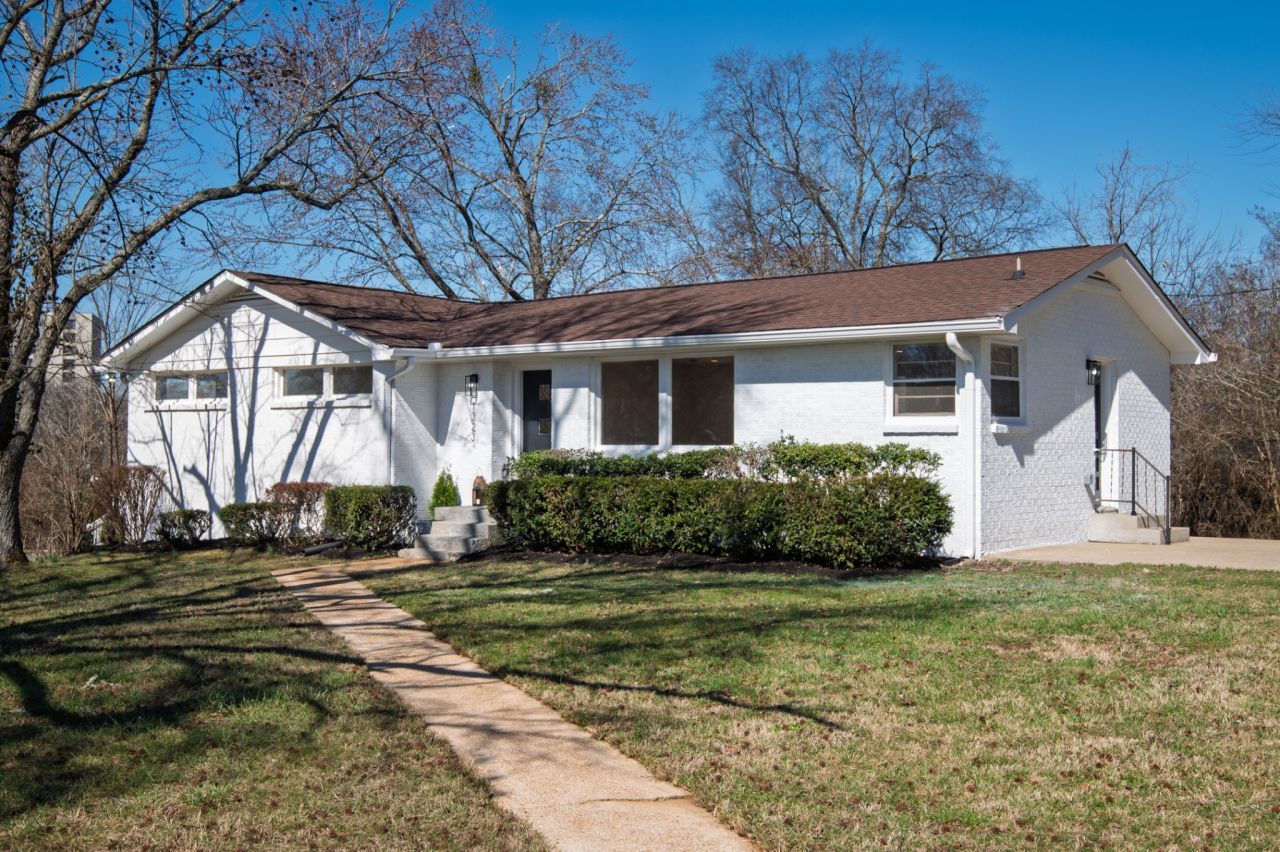 1323 Coreland Dr, Madison, TN 37115 Main Photo