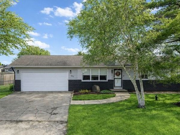 2215 Heather Hills Drive , St. Joseph, IL 61873