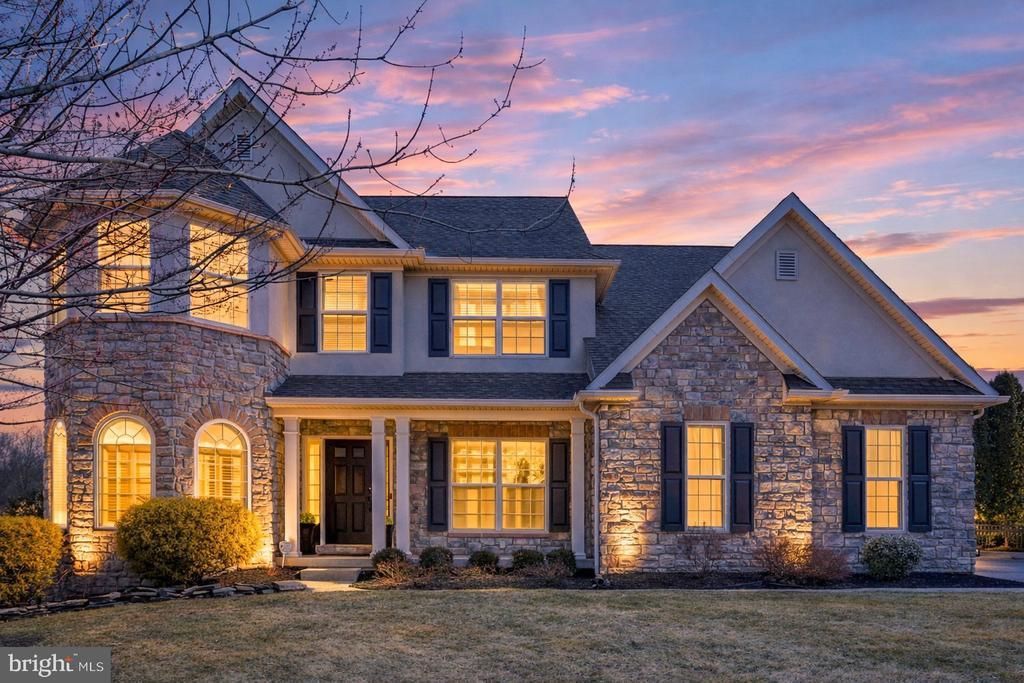 2709 WESTHAMPTON TERRACE, ELIZABETHTOWN, PA 17022