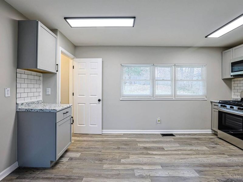 2680 Royal Glen Drive, Colerain Township, OH 45239 Photo 12