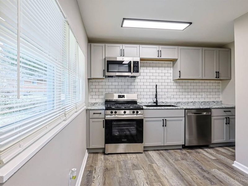 2680 Royal Glen Drive, Colerain Township, OH 45239 Photo 9