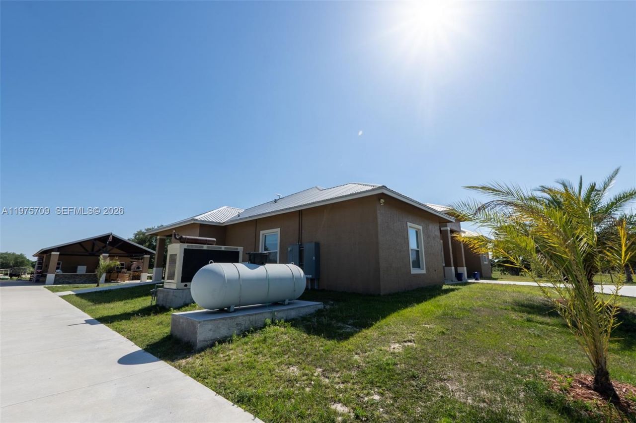 21810 NW 270th St, Okeechobee, FL 34972 Photo