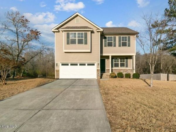 204 Sandy Springs Road, Aberdeen, NC 28315