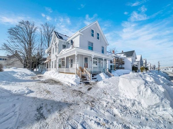 103 Ash St, Nashua, NH 03060