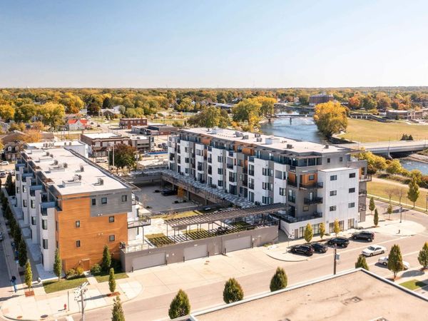 116 W Mishawaka Avenue, Unit 202, Mishawaka, IN 46545