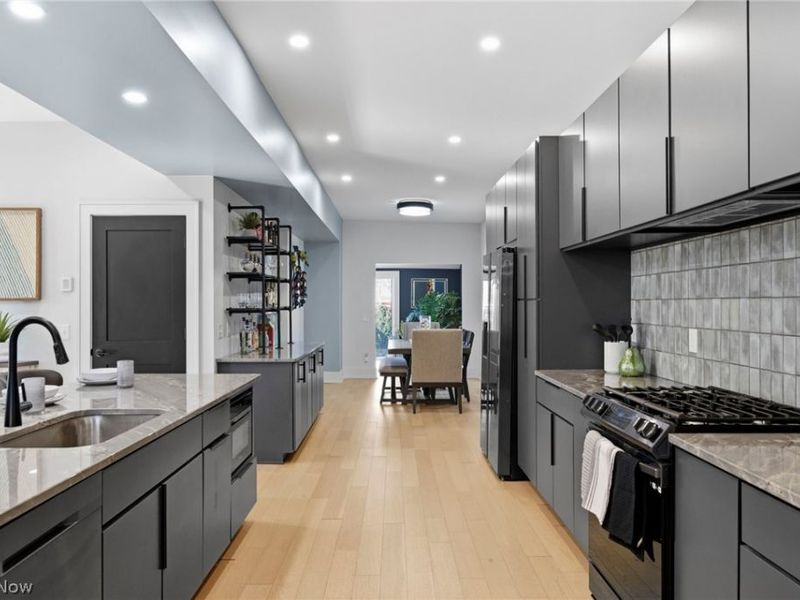 1304 W 76 Street, Cleveland, OH 44102 Photo 11