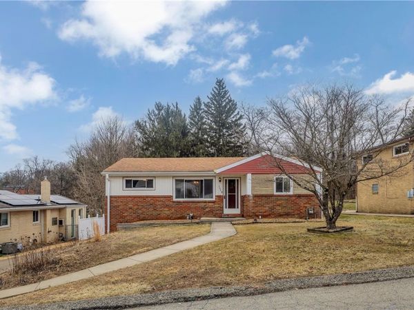 206 Russell Dr, Verona, PA 15147