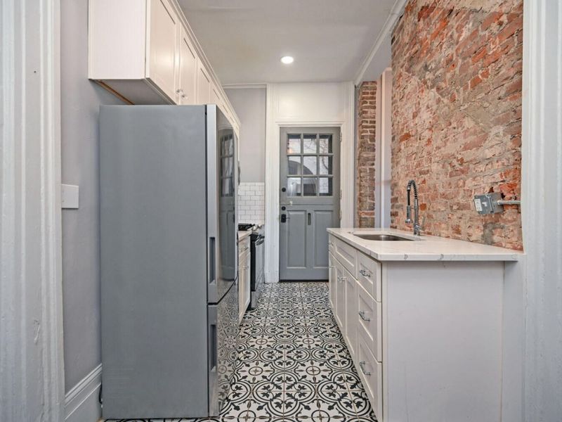 229 Riverside Drive, Unit 1F, Covington, KY 41011 Photo 13