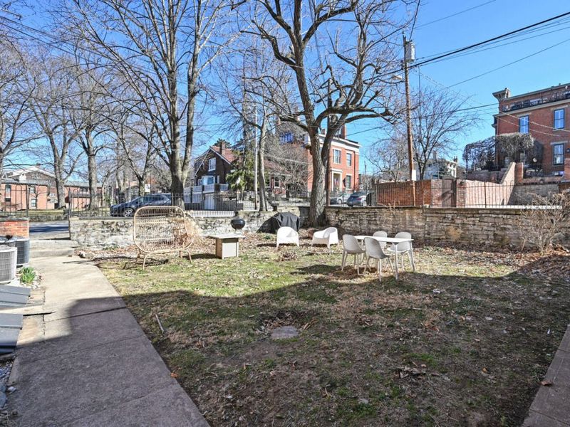 229 Riverside Drive, Unit 1F, Covington, KY 41011 Photo 30