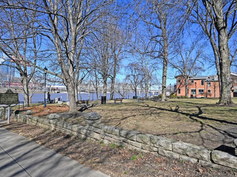 229 Riverside Drive, Unit 1F, Covington, KY 41011 Photo 33