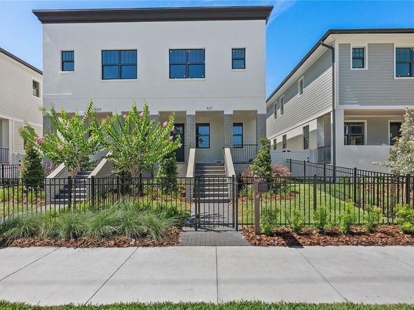 427 11TH AVENUE S, ST PETERSBURG, FL 33701