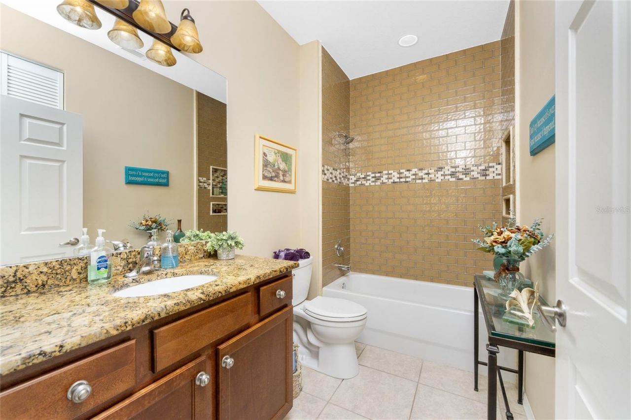 25567 Heritage Lake Boulevard, Unit 29, Punta Gorda, FL 33983 Photo