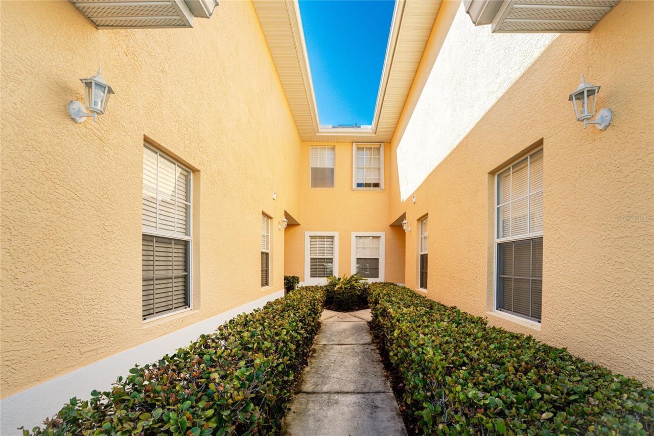 25567 Heritage Lake Boulevard, Unit 29, Punta Gorda, FL 33983 Photo