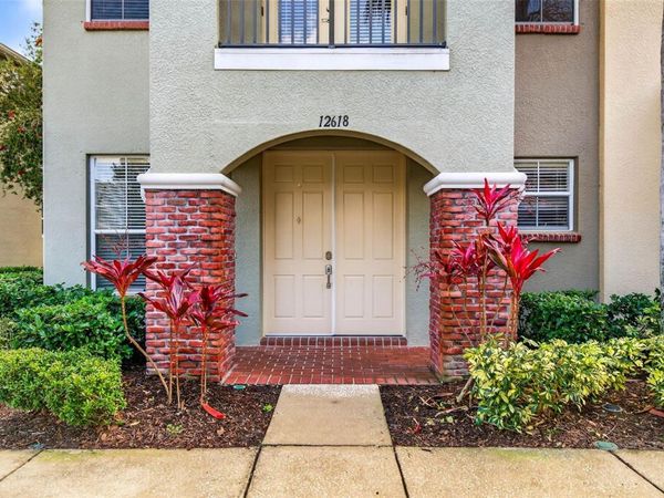 12618 WESTON DRIVE , TAMPA, FL 33626