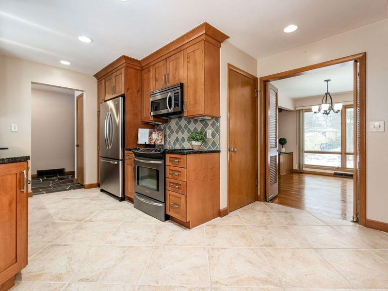 5822 Falmouth Court, Columbus, OH 43085 Photo 10