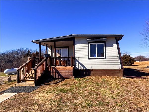 8497 Mockingbird Lane, Ozawkie, KS 66070