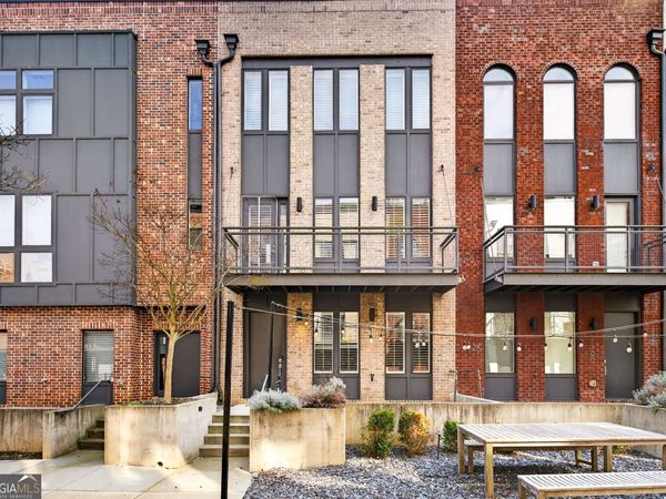 1298 Chelsea Circle NW, Atlanta, GA 30318