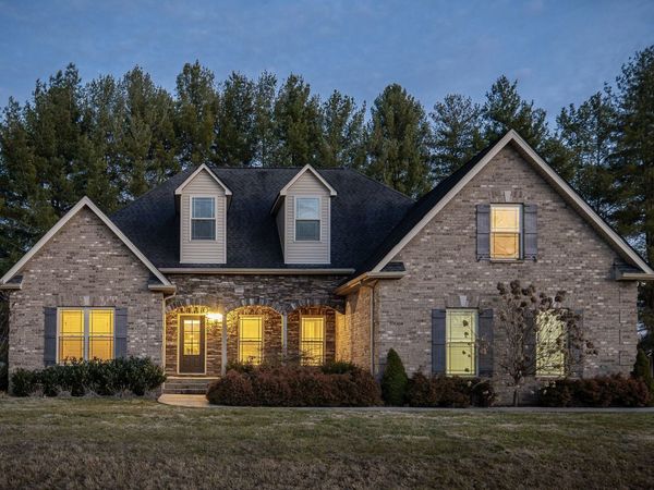 139 Chestnut Oak Ave , Smithville, TN 37166