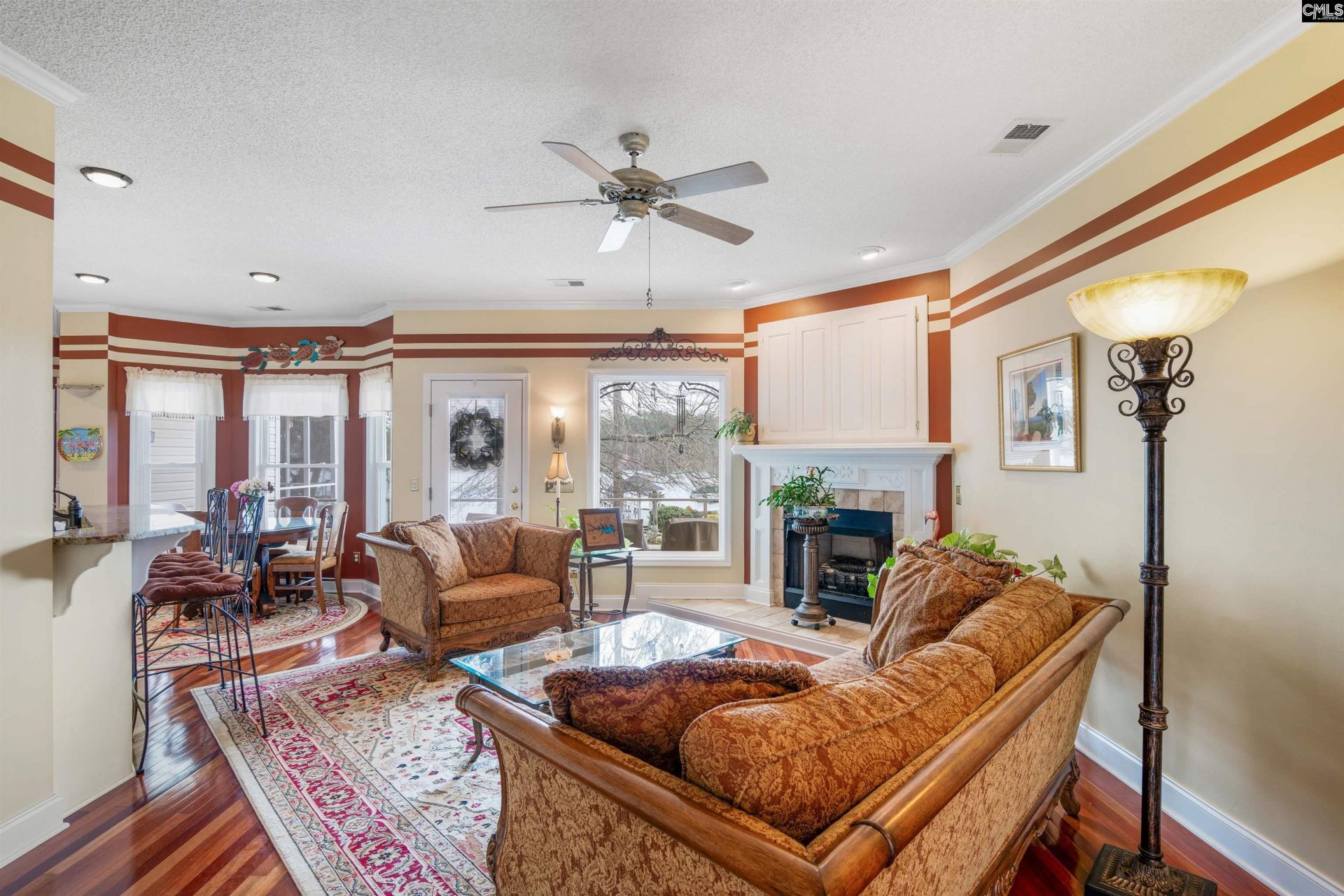 624 East Point Drive Photo 13