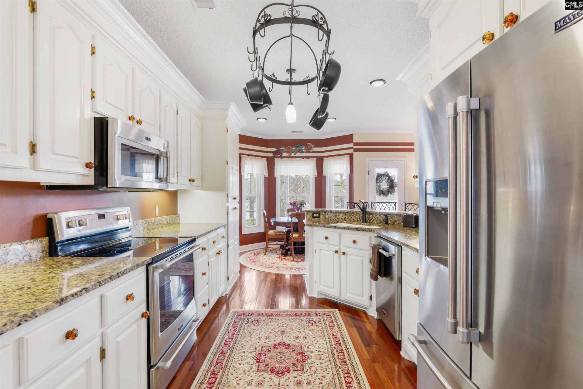 624 East Point Drive Photo 17