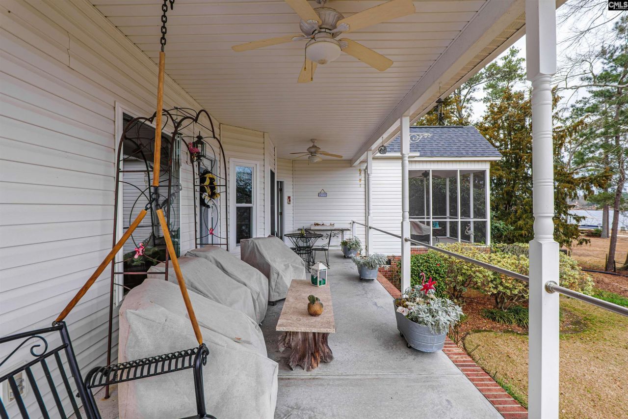 624 East Point Drive Photo 18