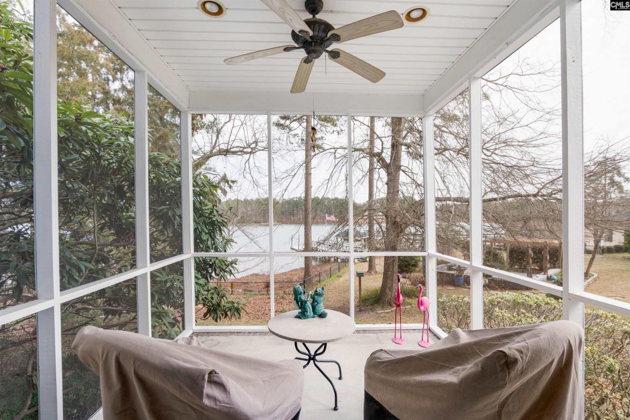 624 East Point Drive Photo 23