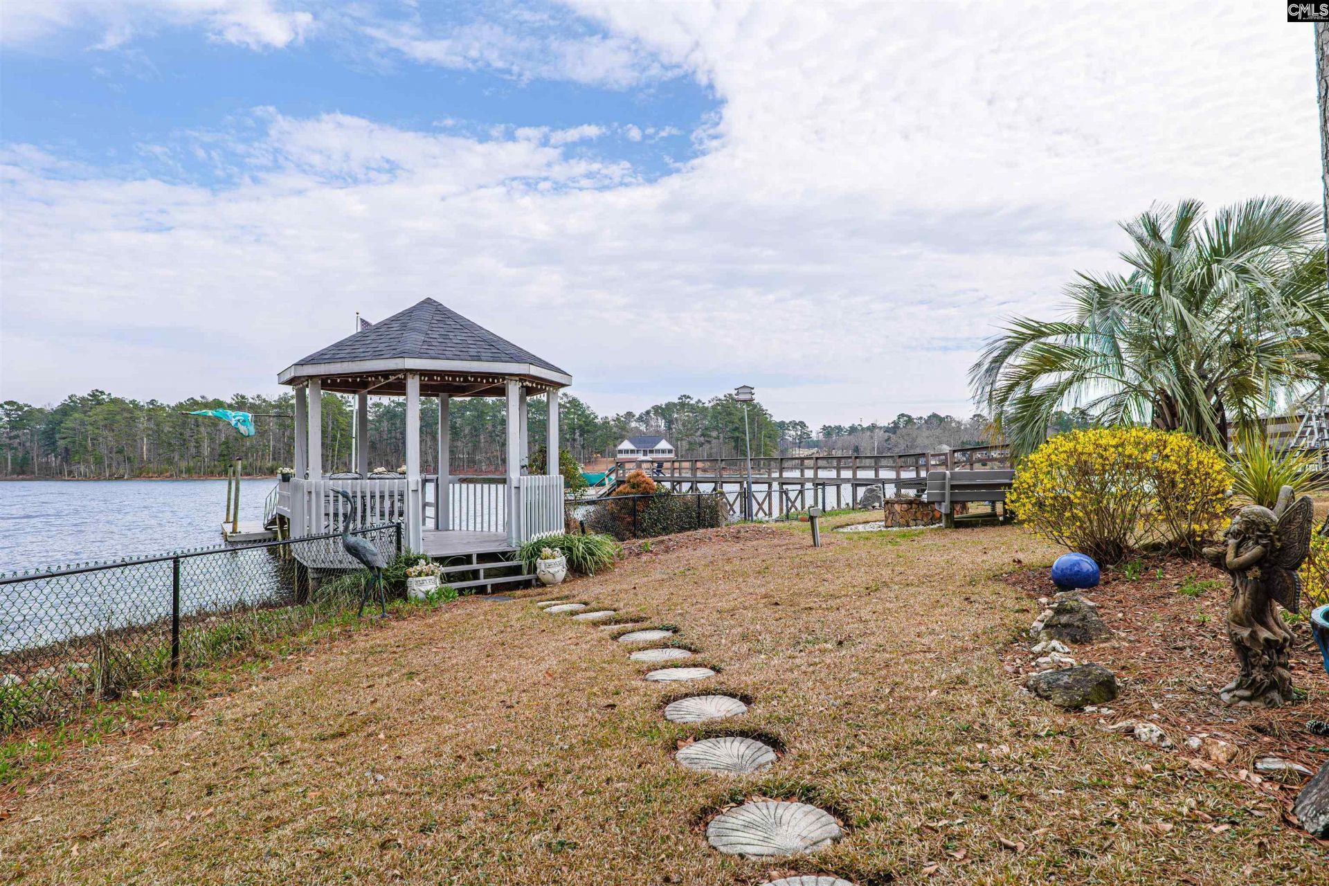 624 East Point Drive Photo 45