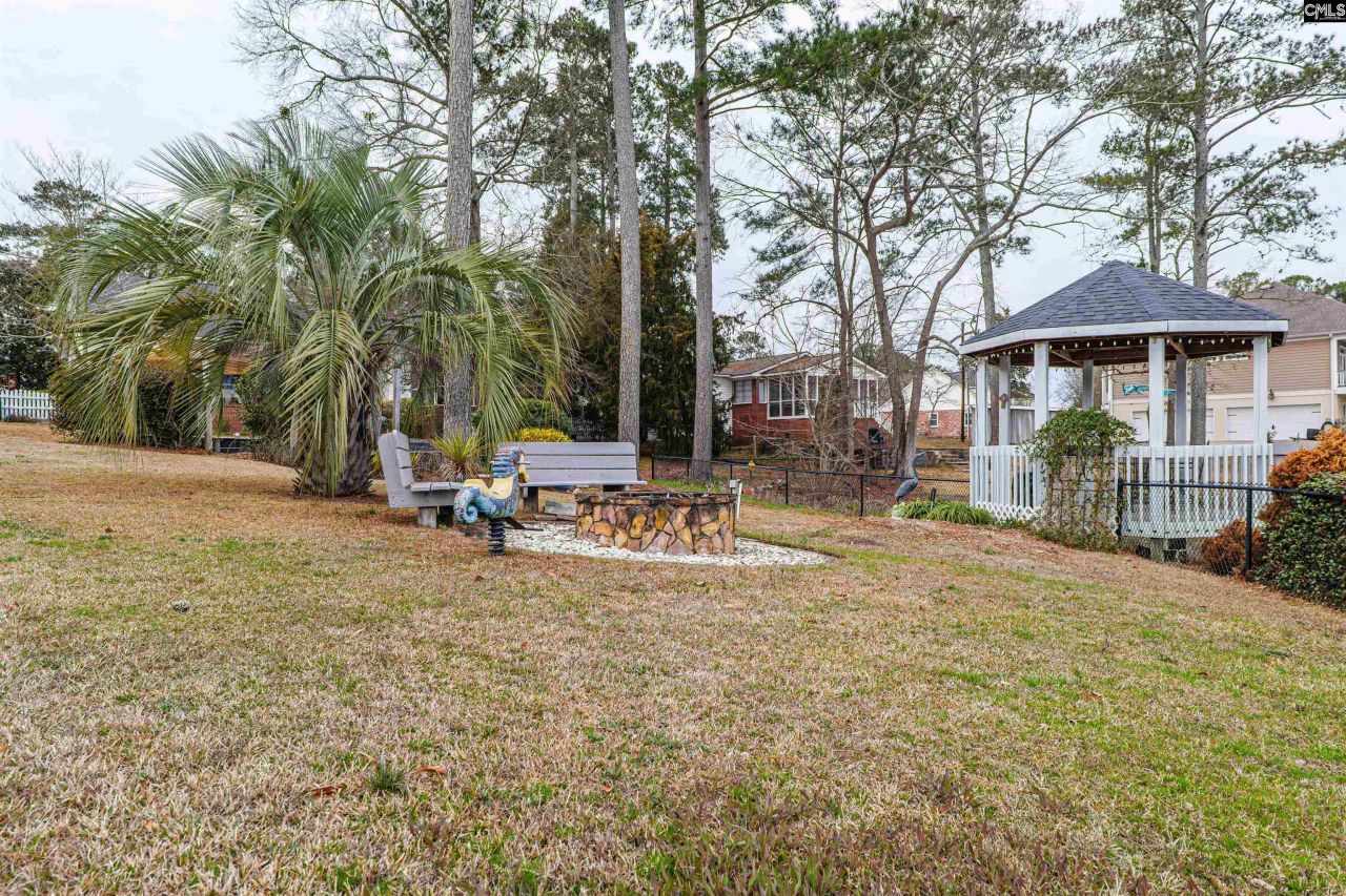 624 East Point Drive Photo 45