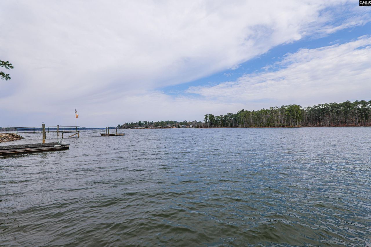 624 East Point Drive Photo 56