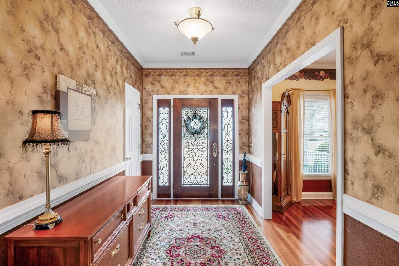 624 East Point Drive Photo 6