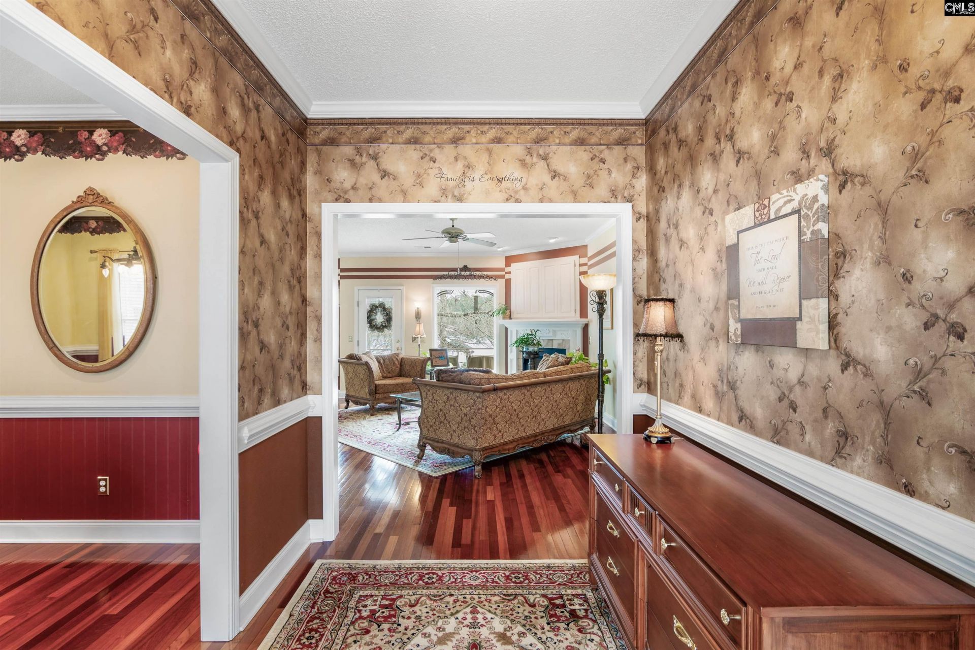 624 East Point Drive Photo 8