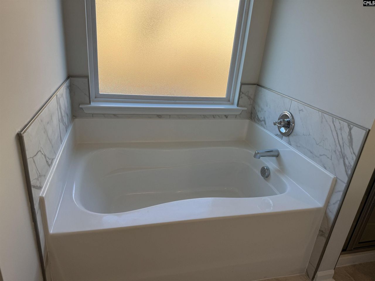 241 Raglins Way  Photo 11