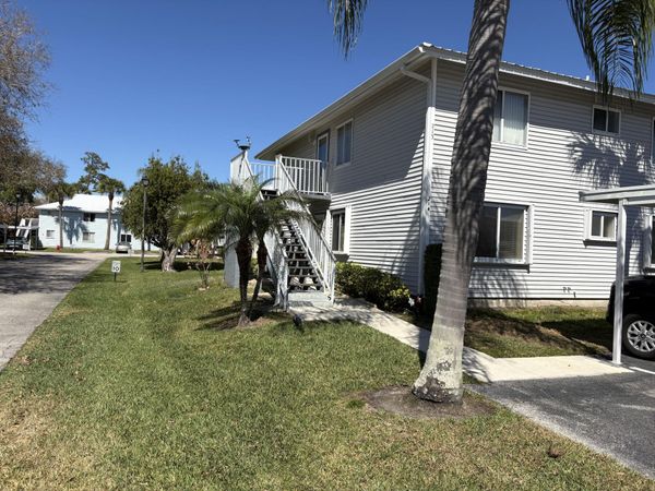 214 SE Village Drive, Port St. Lucie, FL 34952