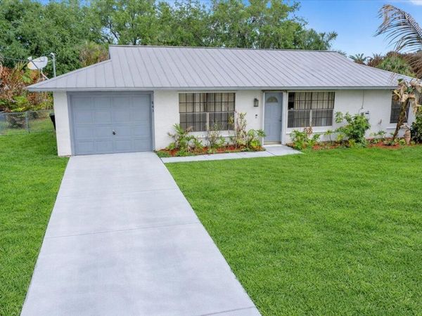 841 NW Riverside Drive, Port St. Lucie, FL 34983