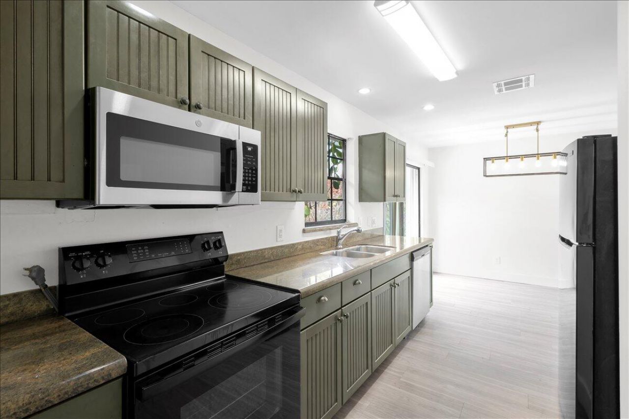 841 NW Riverside Drive, Port Saint Lucie, FL 34983 Photo