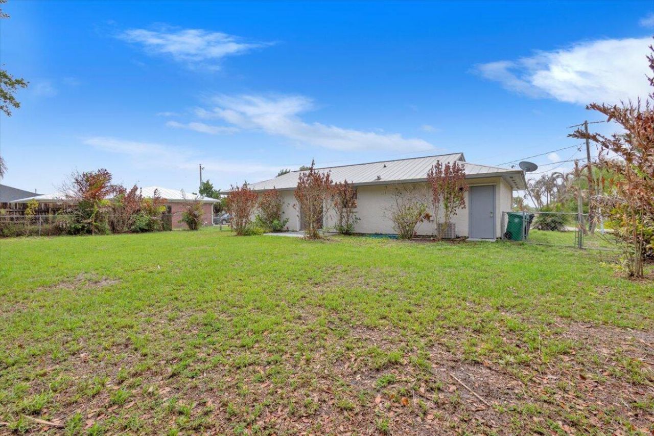 841 NW Riverside Drive, Port Saint Lucie, FL 34983 Photo