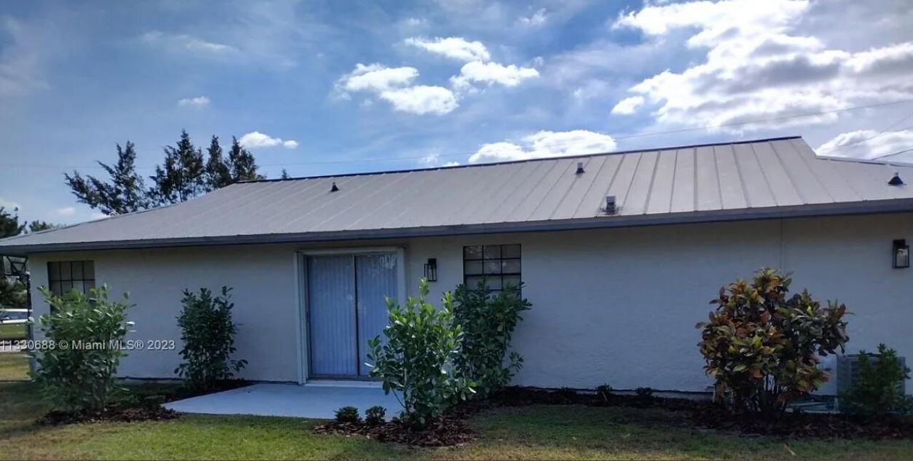 841 NW Riverside Drive, Port Saint Lucie, FL 34983 Photo