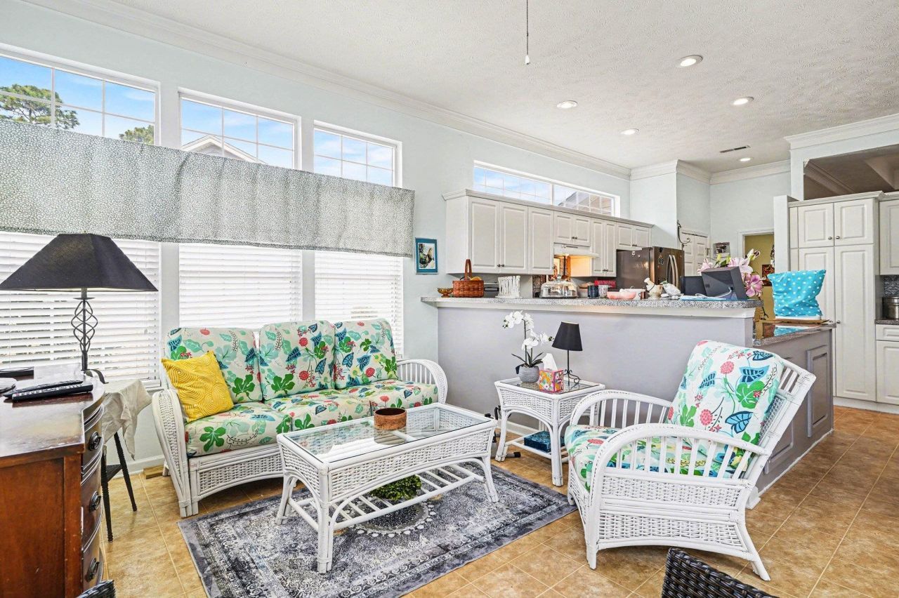 565 Wildflower Trail Photo 12