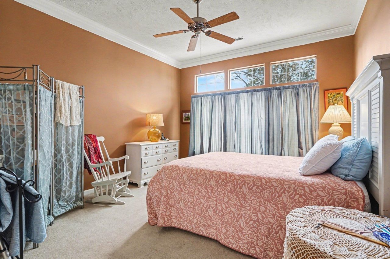 565 Wildflower Trail Photo 17