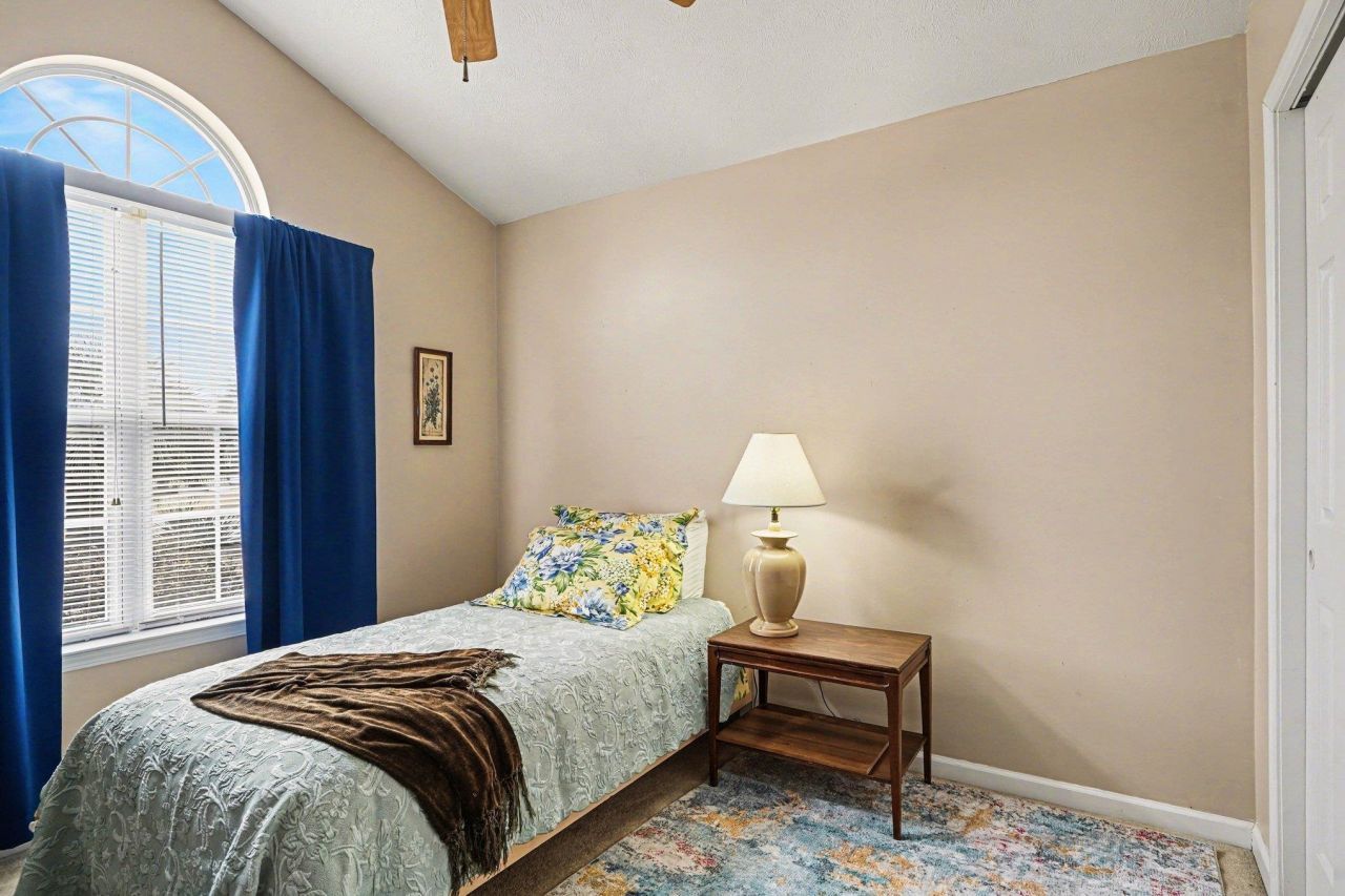 565 Wildflower Trail Photo 22