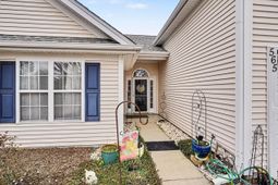 565 Wildflower Trail photo 4