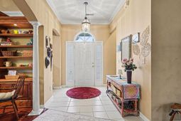 565 Wildflower Trail photo 4