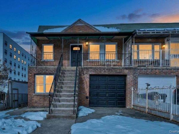 3523 Laconia Avenue , Bronx, NY 10469