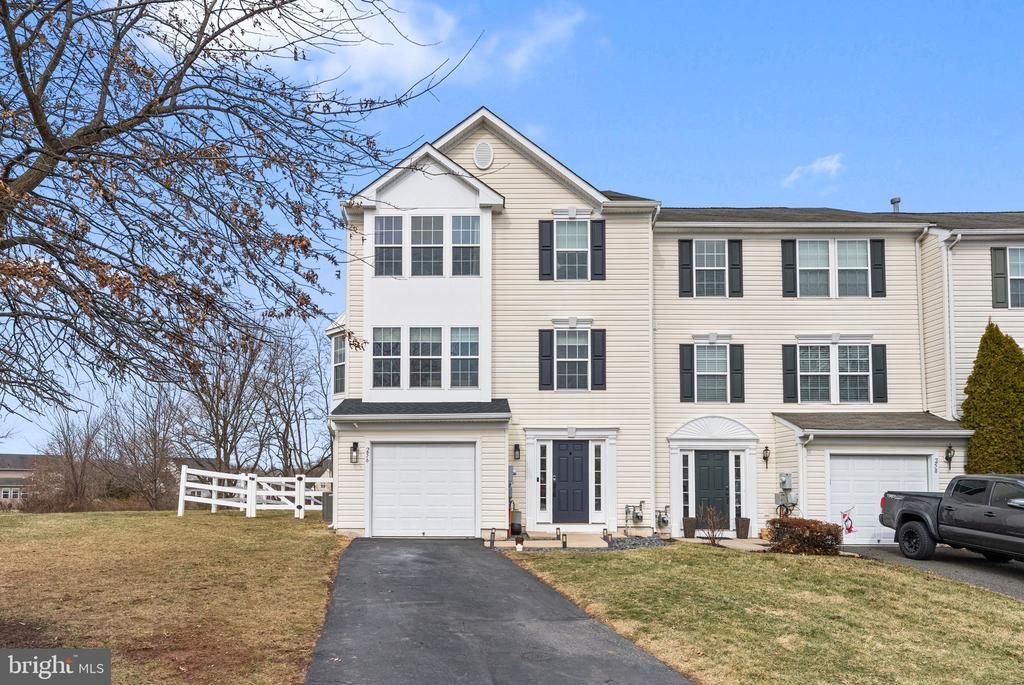 256 S Savanna Drive , Pottstown, PA 19465 Main Photo