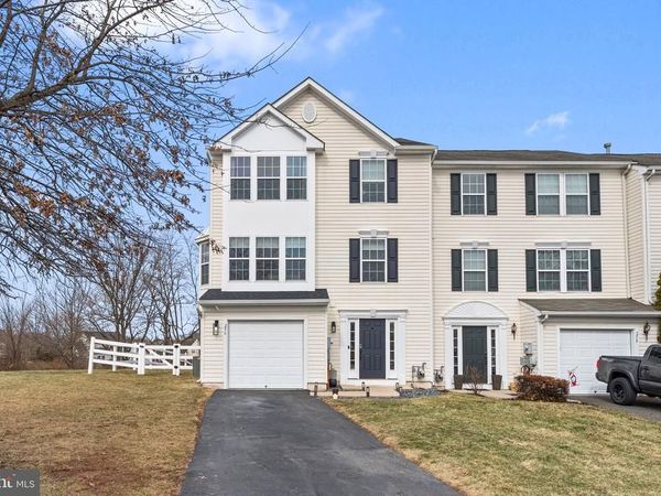 256 S SAVANNA DRIVE , POTTSTOWN, PA 19465