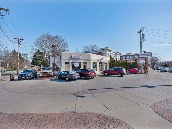 911 Washington St/Lowell Ave, Newton, MA 02460