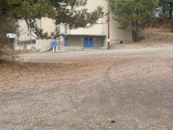 225 E Schonchin Street, Chiloquin, OR 97624