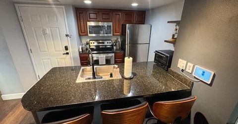 450 N Arlington Avenue, Unit 209, Reno, NV 89503 Photo