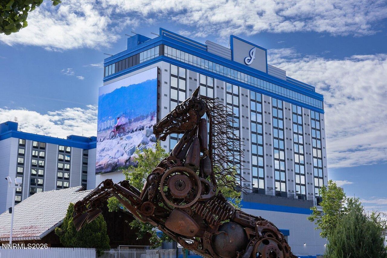 450 N Arlington Avenue, Unit 209, Reno, NV 89503 Photo